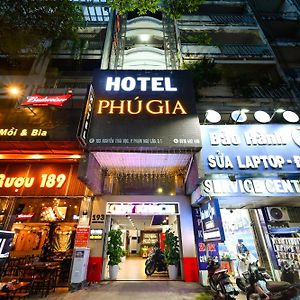 Phu Gia Hotel 193 Nguyen Thai Hoc